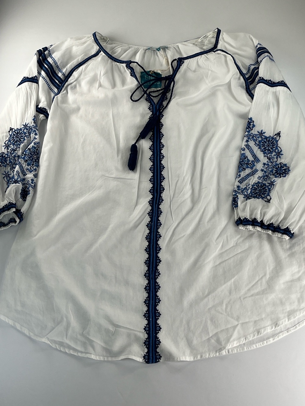 Blue Island White Peasant Blouse with Navy Blue Embroidery Sz L